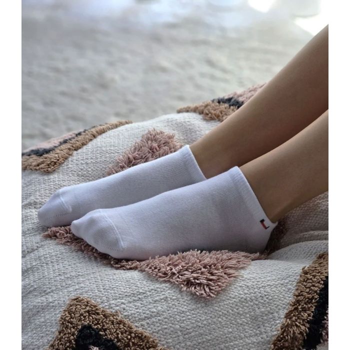 Stopki bawełniane ze znaczkiem białe