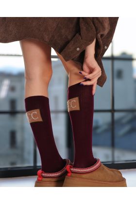 Wysokie skarpetki ze znaczkiem burgund